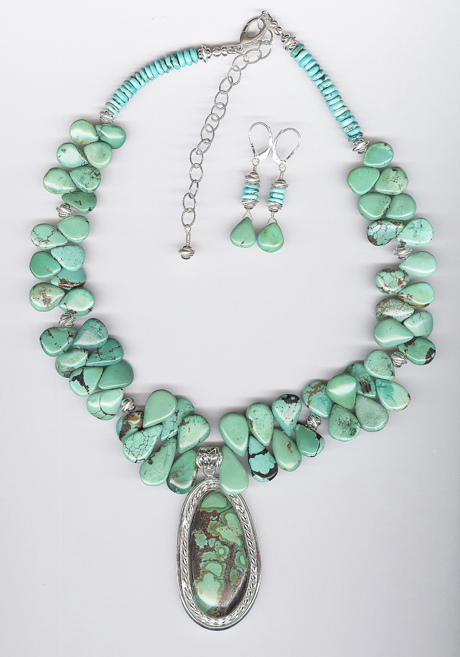 Turquoise Necklace with Pendant